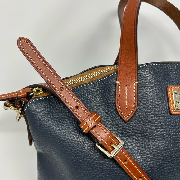 Dooney & Bourke Pebble Grain Zip Zip Satchel Navy & Tan Leather Purse - Picture 3 of 13